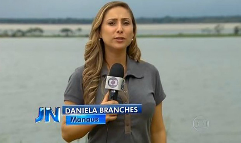 Daniela Branches reporter globo catturata nella rete foto